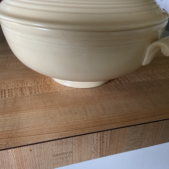 Fiesta Rare Casserole w/ Lid - Picture 2 of 7